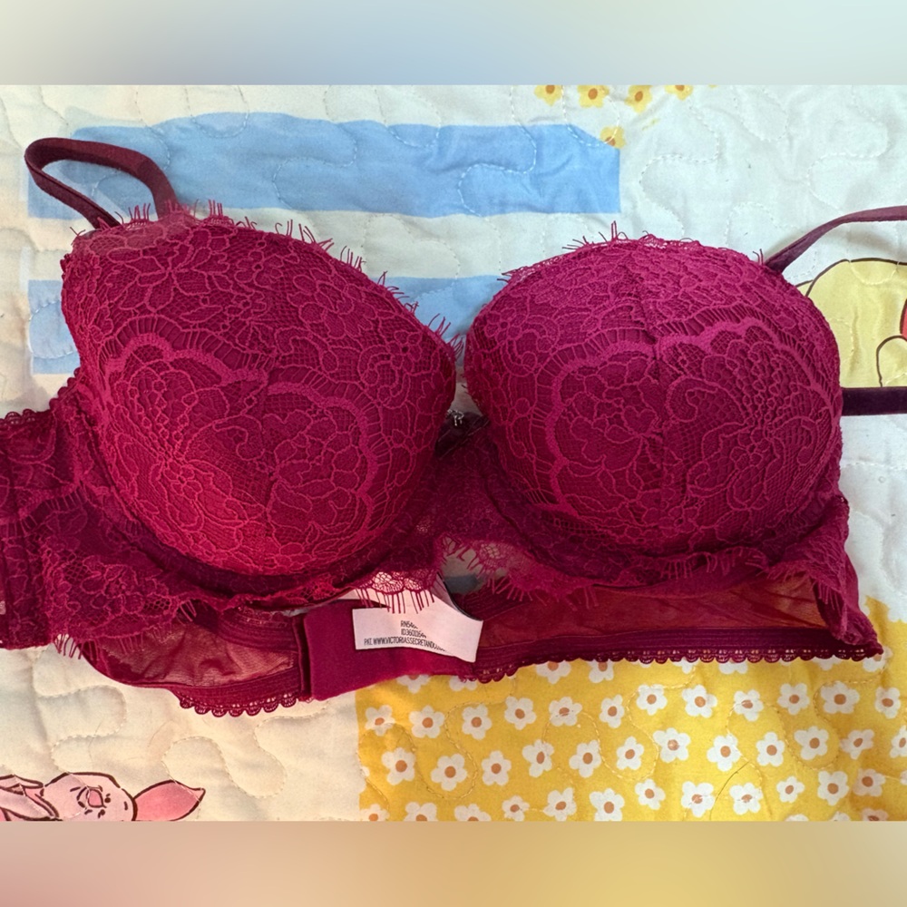 NWOT Victoria's Secret Bra